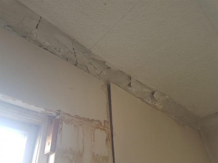 Cornice decay